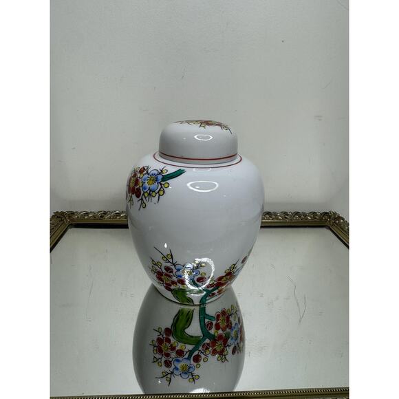 Hand Crafted Japenese Lidded Ginger Jar Bird Floral Motiff - Picture 10 of 10